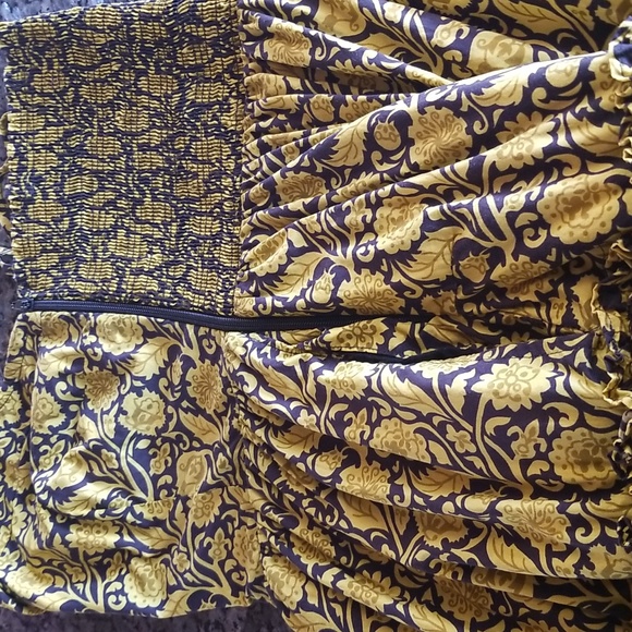 Nicholas Adele Tiered Smocked Yellow/Black Bohemian Floral Dress - Picture 13 of 15